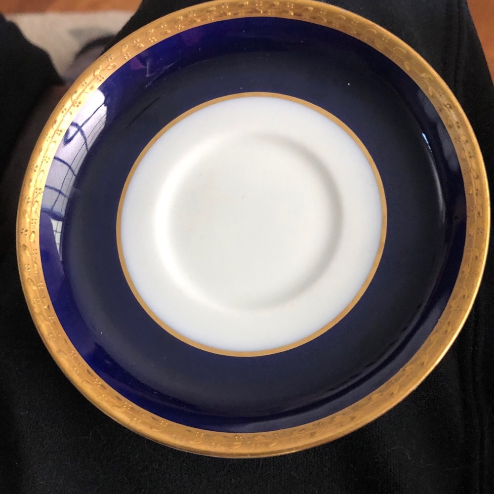 Tiffany & Co. 4 Vintage White Porcelain Saucer with Gold Band & 3 Bavaria Cups - Picture 11 of 16